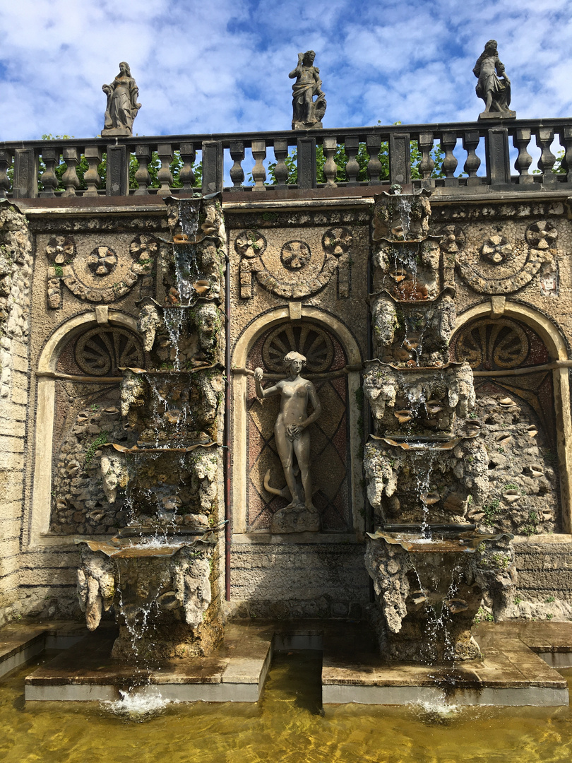 Barocker Kaskaden-Brunnen in den Herrenhäuser Gärten