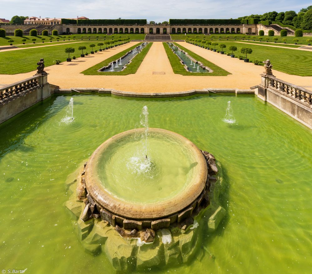 Barockgarten Großsedlitz - Blick zur unteren Orangerie  (9)