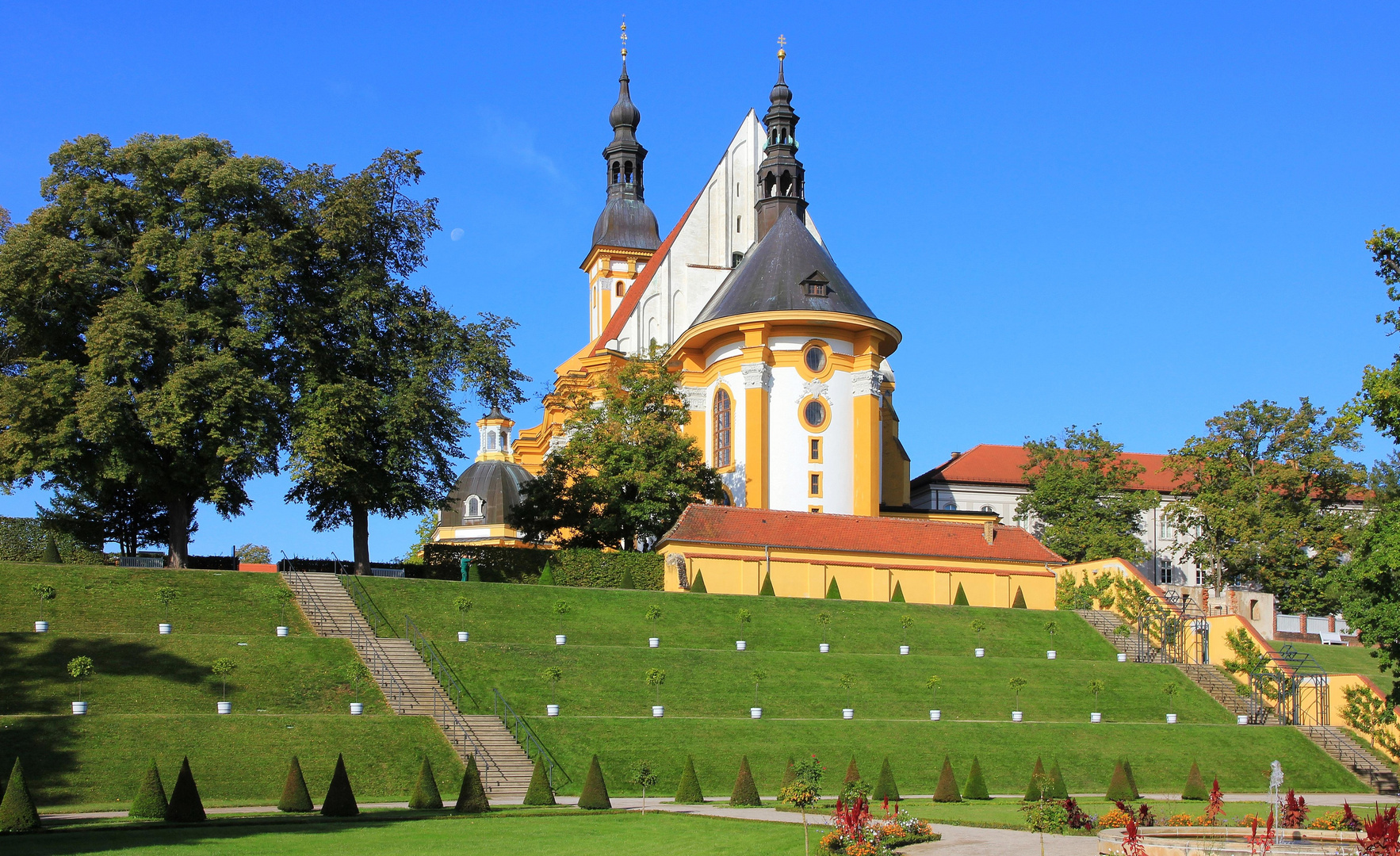 Barockgarten und Klosterkirche St. Marien Neuzelle