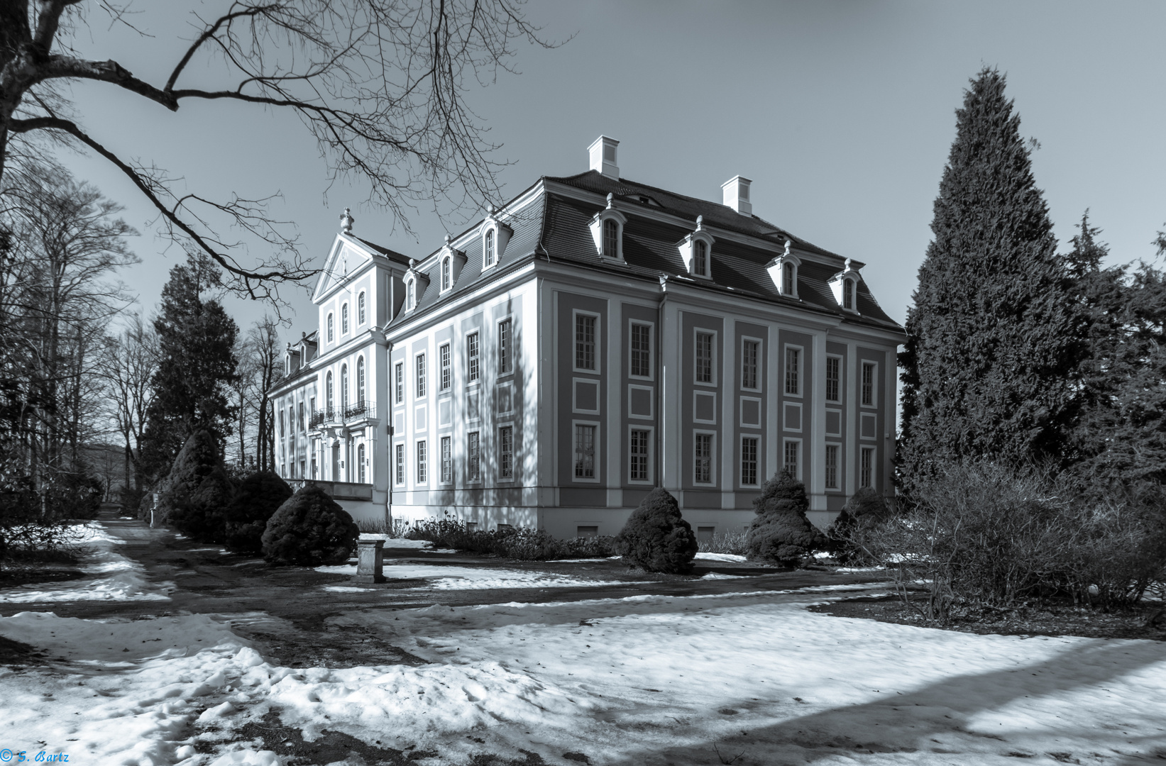 Barockschloss - Rammenau (3) S/W