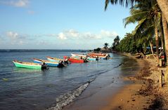 barques de pêche au repos