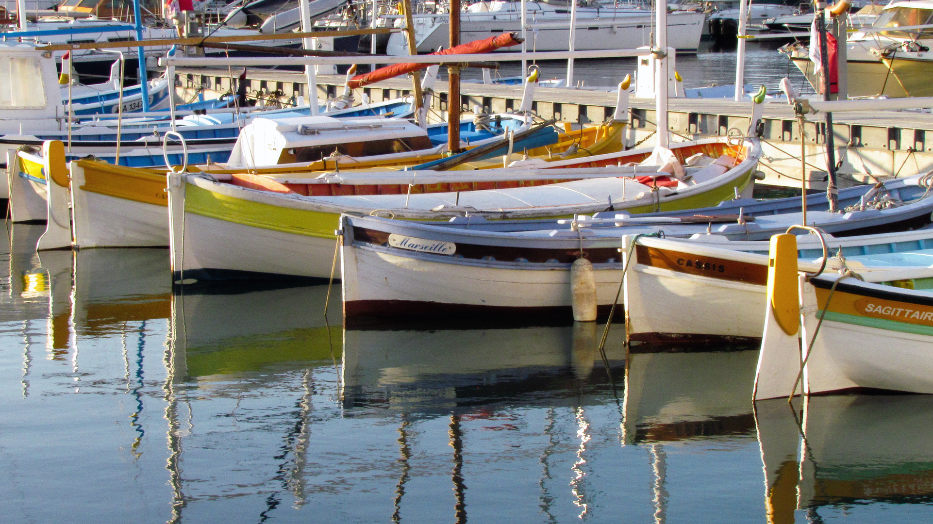 Barques du port de Cassis