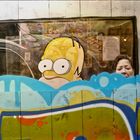 Bart Simpson et une dame inconnue