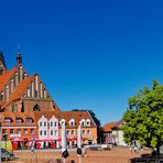 BARTH. MARKTPLATZ MIT KIRCHE ST. MARIEN