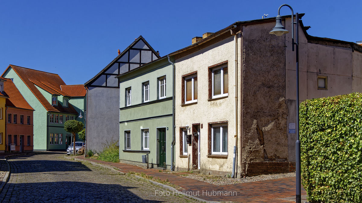 BARTH. NICHT WEIT VON DER SCHÖNEN GASSE BLEIBT ES ALLTÄGLICH SCHÖN.