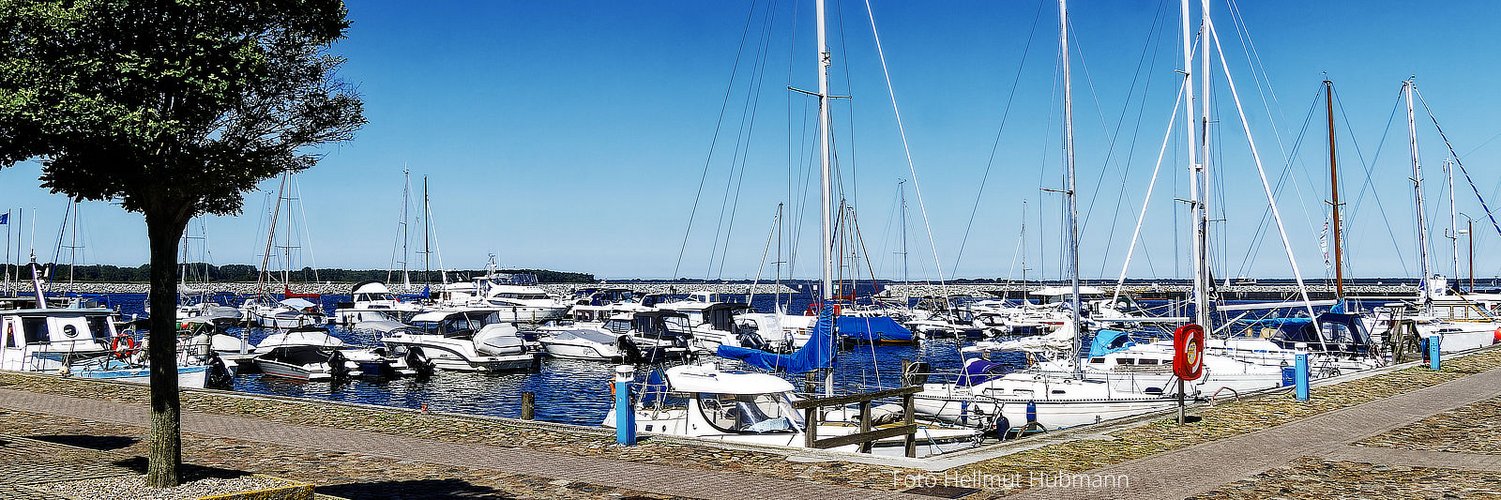 BARTH. WEISSE DOMINANZ AM OSTHAFEN. Foto & Bild world, hafen