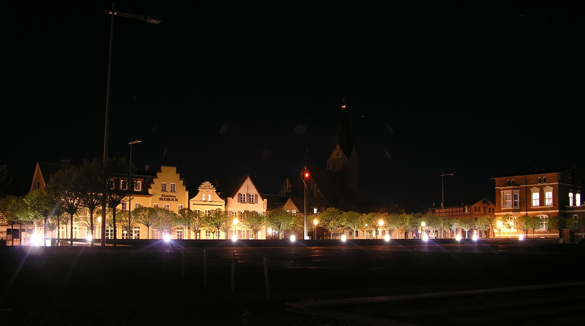 Barther Hafen bei Nacht (3)