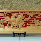 Bas-relief en bois de Akihiko Maeda