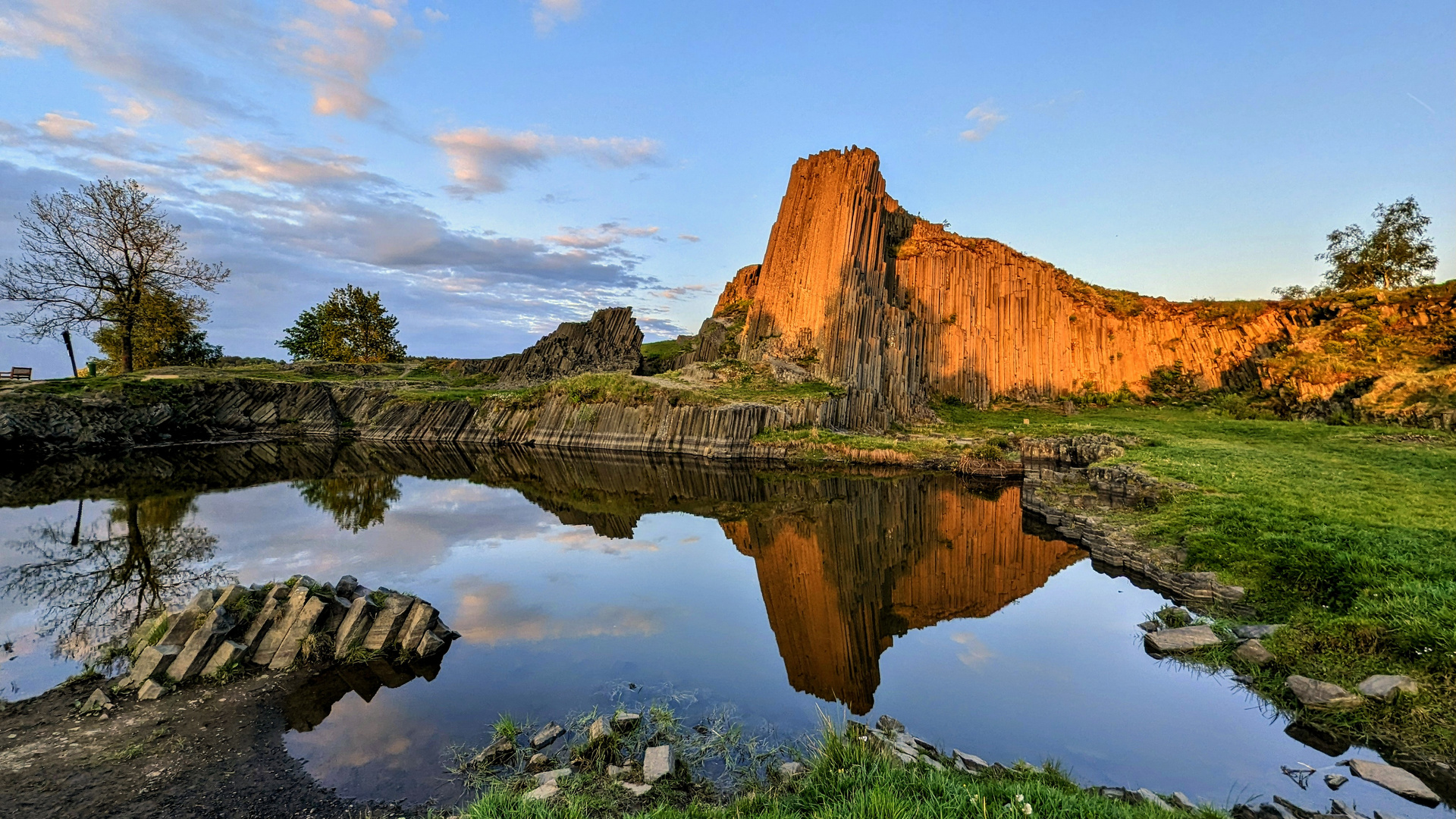 Basalt im Abendlicht 