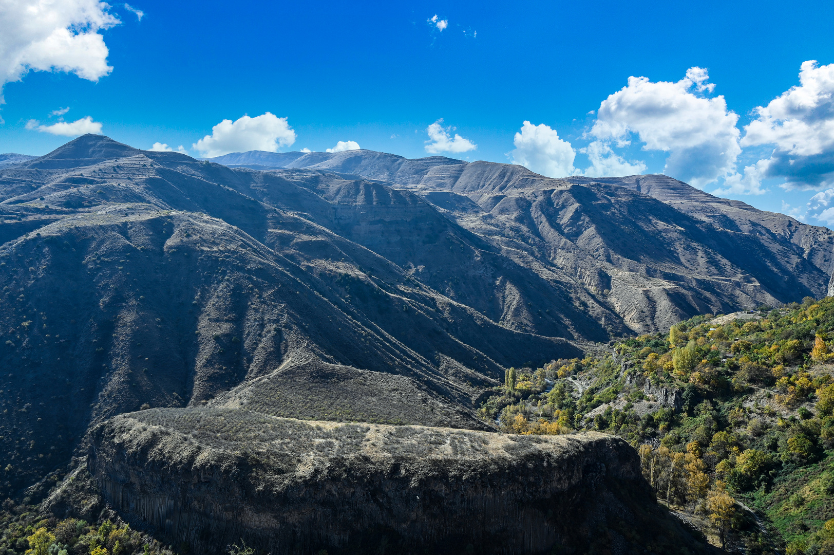 Basaltschlucht von Awan 01