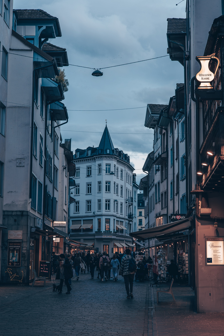 Basel bei Nacht / Blauer Stunde