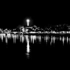 Basel bei Nacht mit Mond