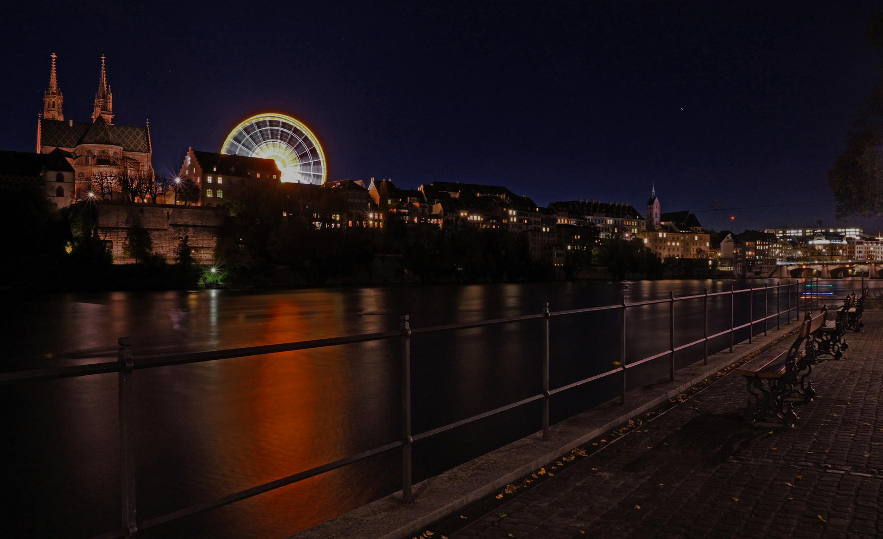 Basel by night während der Herbstmesse