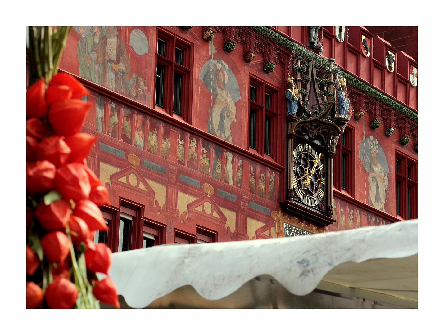 Basel , rotes Rathaus , Erklärung zum Bild zuvor...