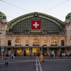 Basel SBB zur blauen Stunde