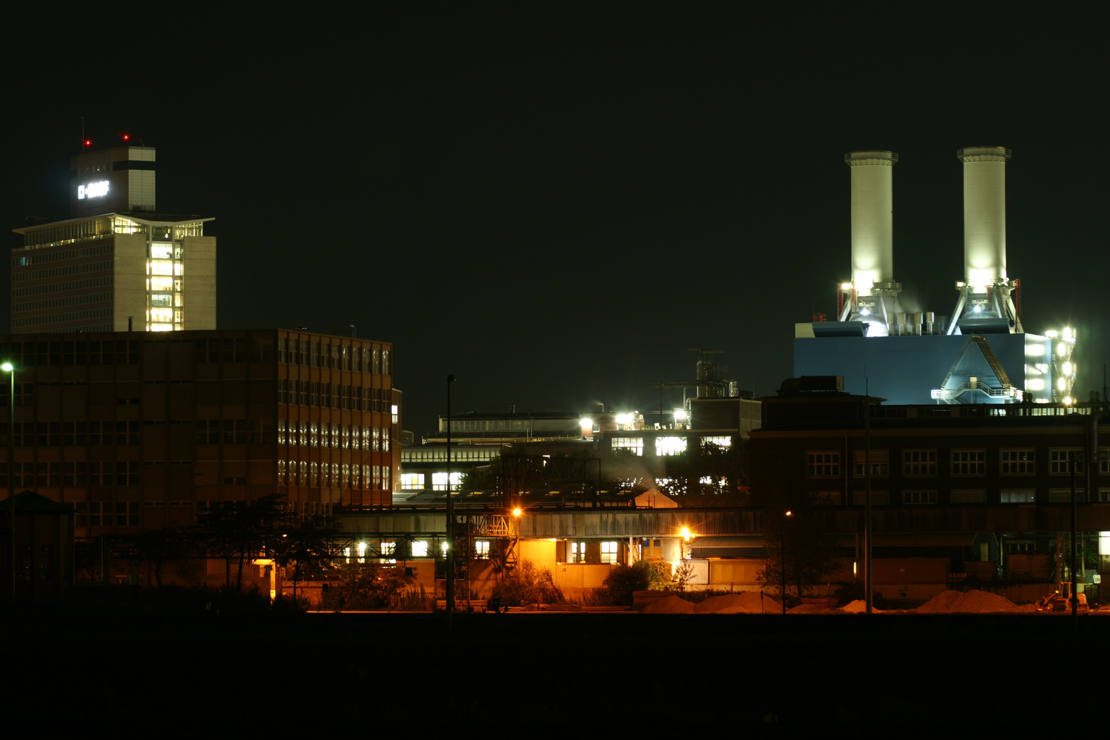 BASF - auch nachts ruht die Arbeit nicht