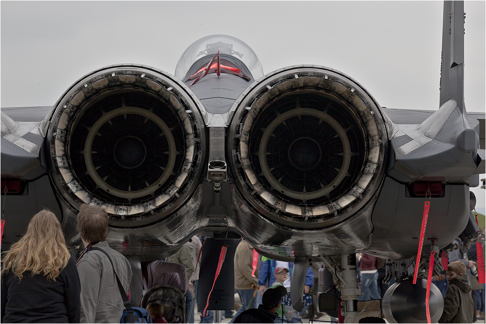 BASIC INSPECTION by the younger pilot generation