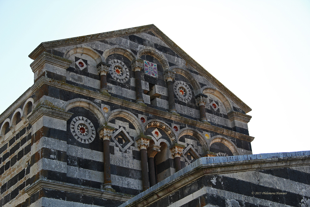 Basilica della Santissima Trinità di Saccargia 4