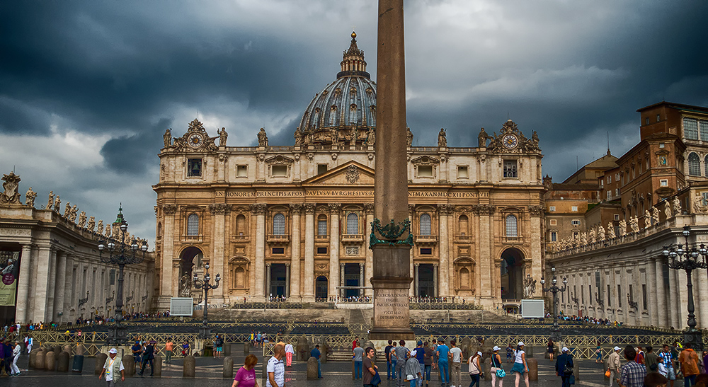 Basilica di San Pietro in modo drammatico