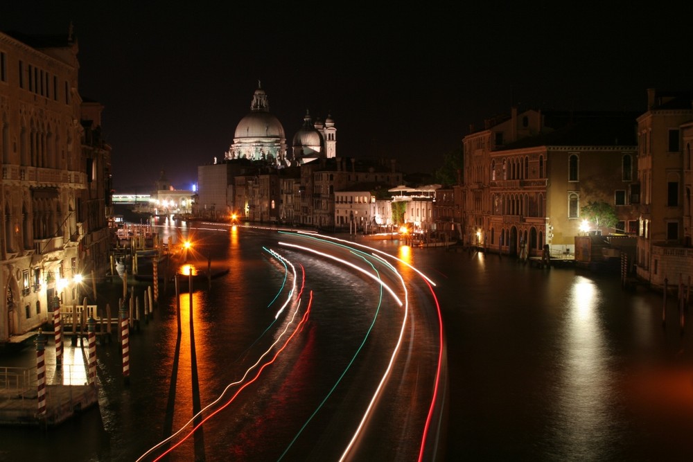 Basilica Salute bei Nacht in Venedig von Hubertus von Kessel 