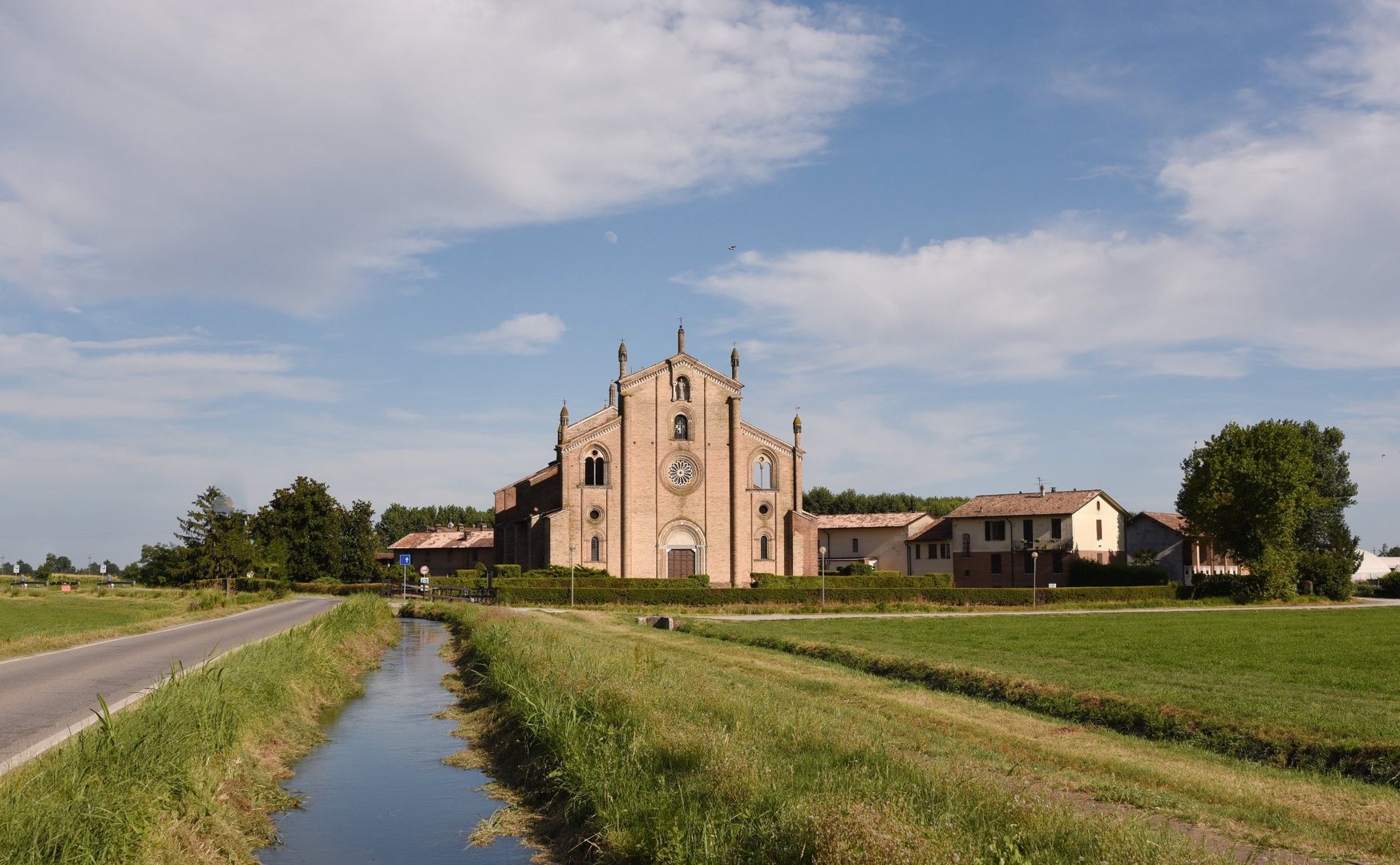 Basilica XII Apostoli Lodivecchio (Italia) XIV sec.