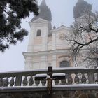 Basilika im Nebel