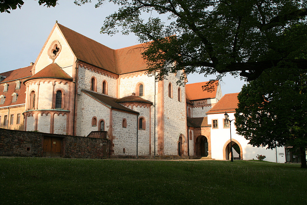 Basilika im Wechselburger Park