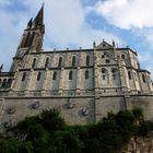 Basilika in Lourdes ( *)