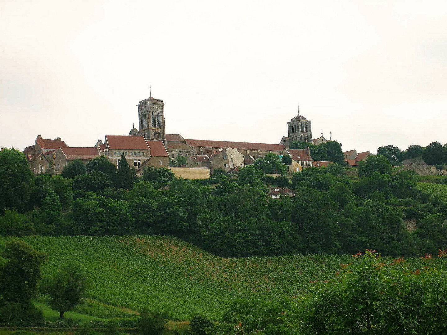 Basilika Maria Magdalena in Vézelay in Frankreich-Burgund