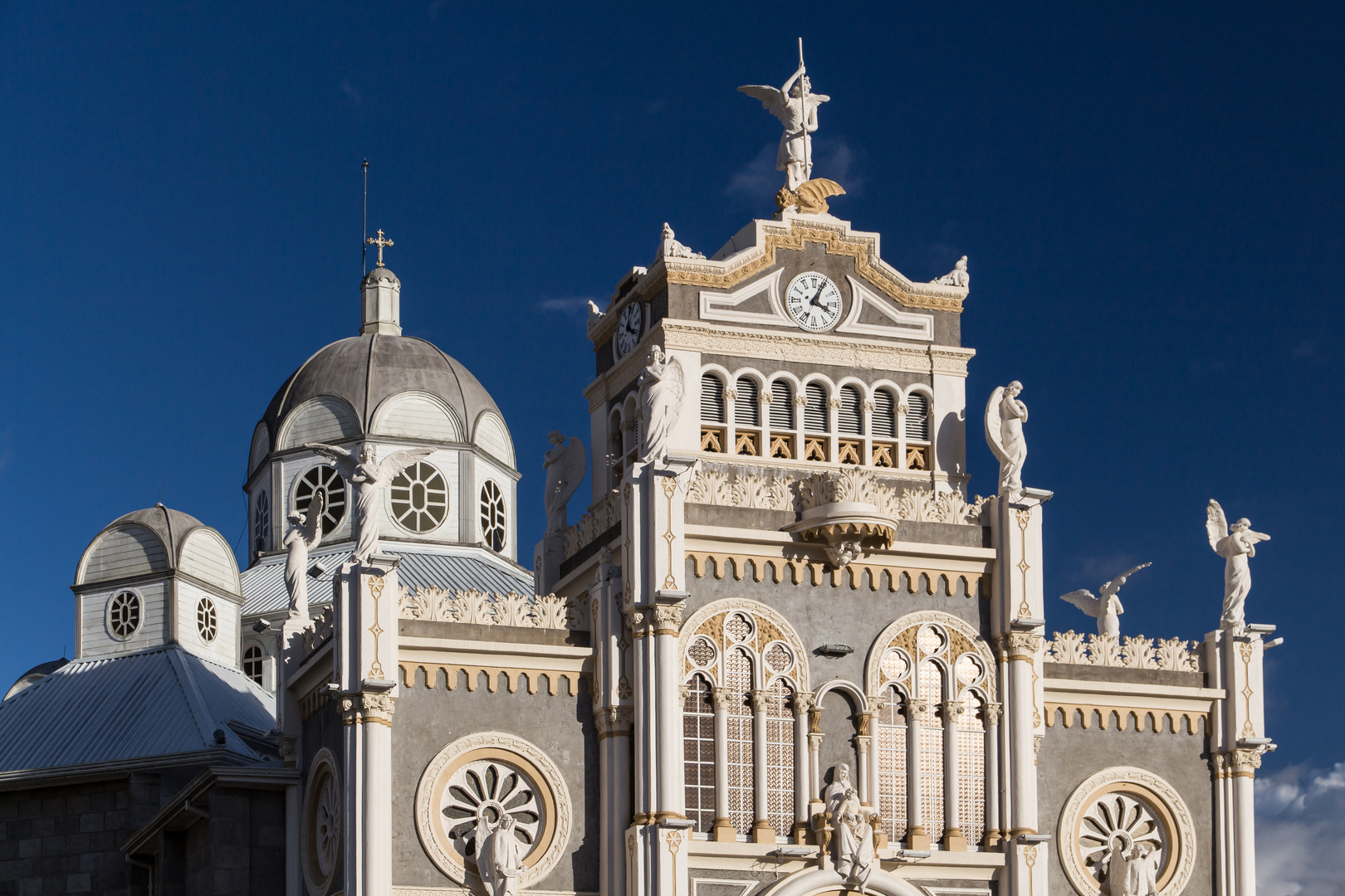 Basilika Nuestra Señora de los Ángeles