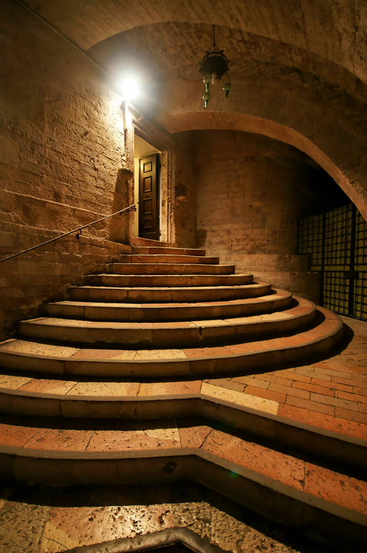 Basilika San Francesco in Assisi - Treppe in eine Krypta