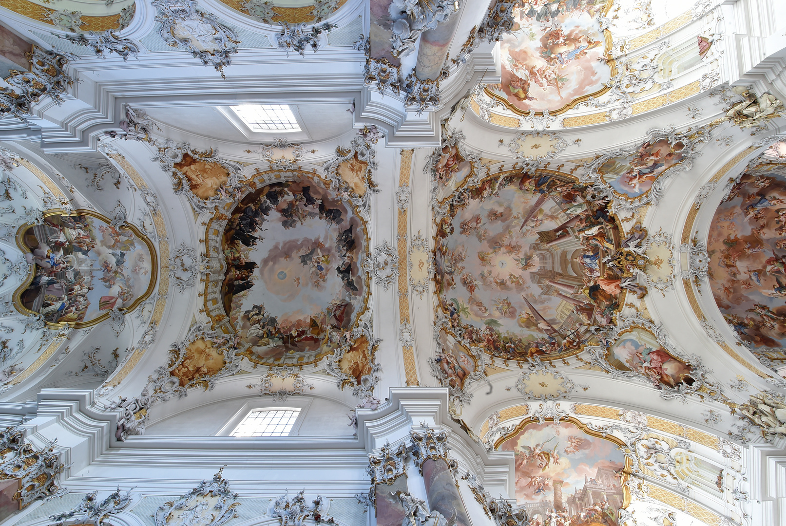 Basilika St. Alexander und St. Theodor Ottobeuren Deckenfresko Übergang Altarraum Schiff 