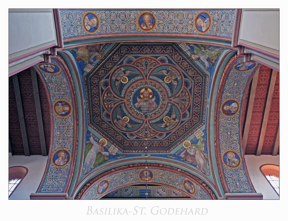 Basilika-St. Godehard " wunderschöne Details...."
