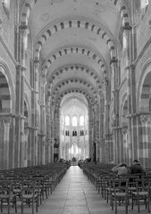 Basilika Vézelay- die "Kirche des Lichts"