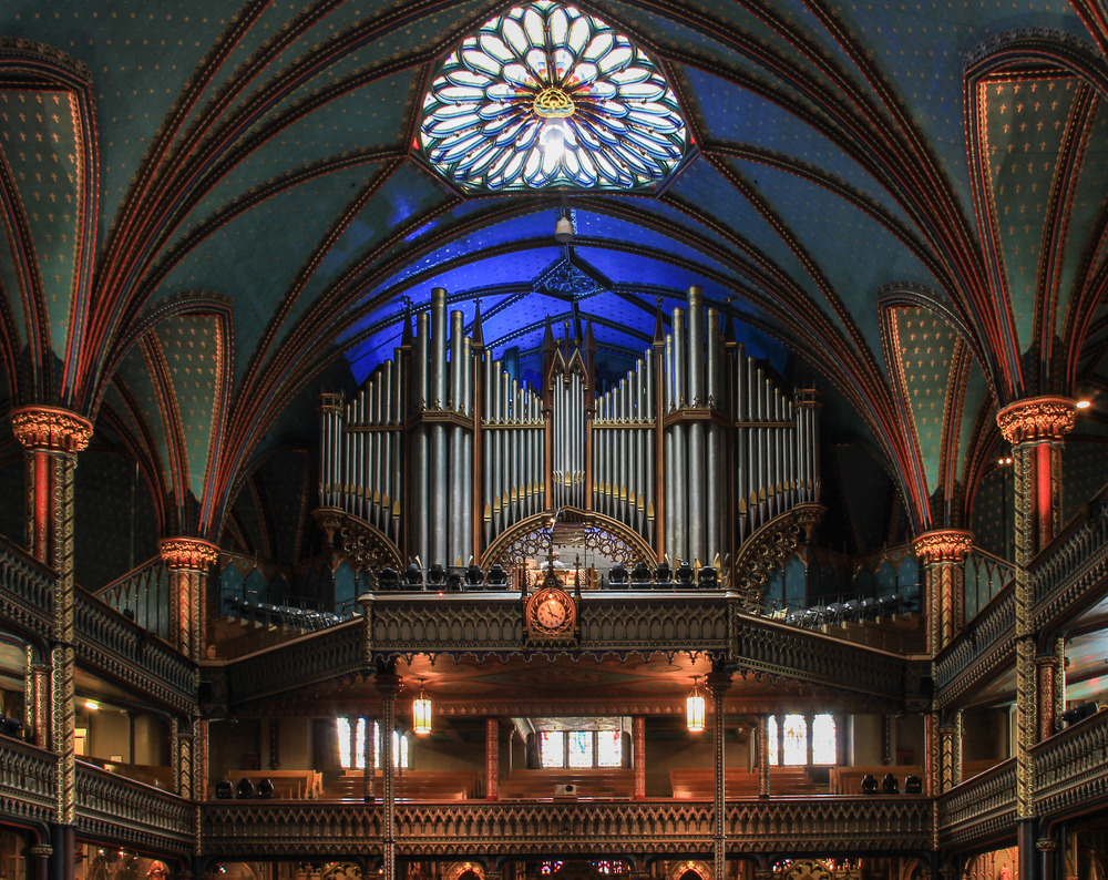 Basilique Notre-Dame à Montréal .