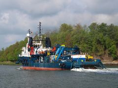 Basisschiff NOORDHOEK - SINGAPORE auf dem Nord-Ostsee-Kanal