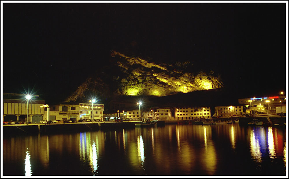 Baskenland - Hafen von Getaria bei Nacht III