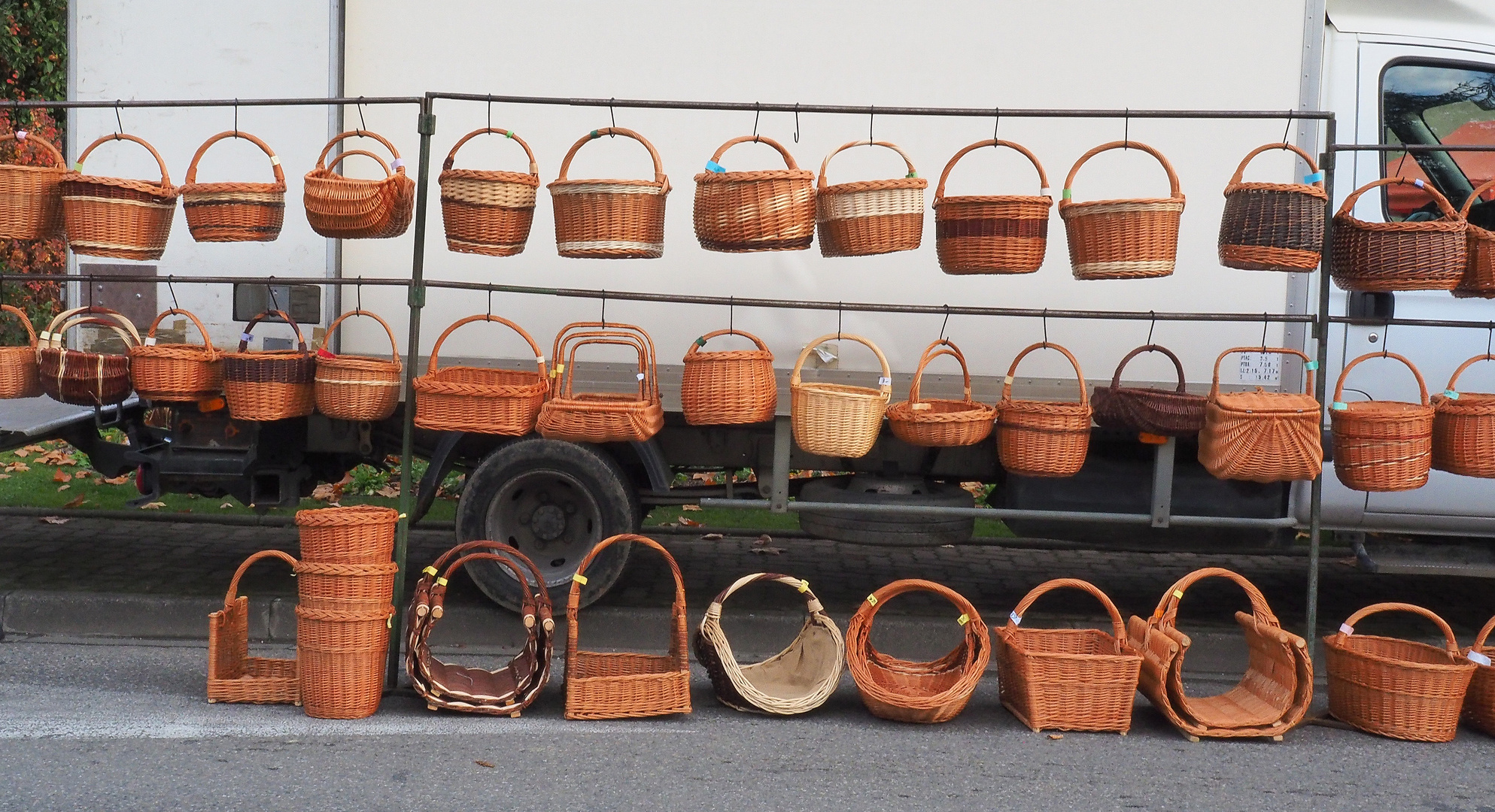 Basket wall