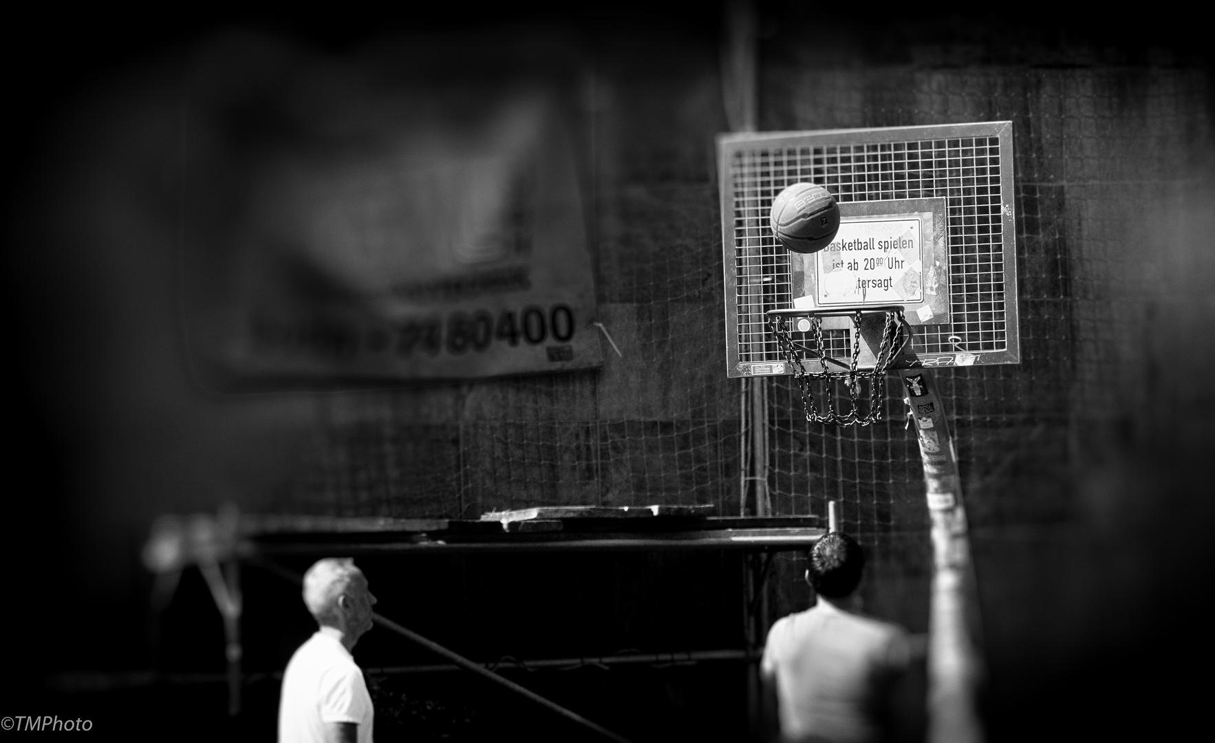 Basketballspielen --tersagt