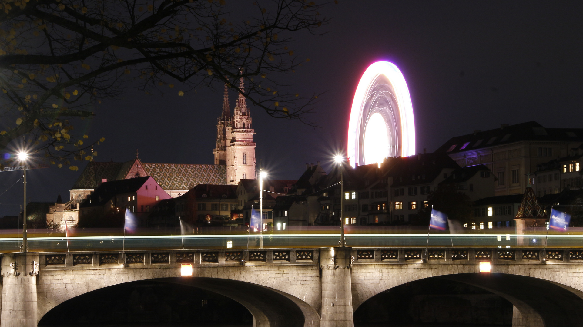 Basler Münster mit Riesenrad