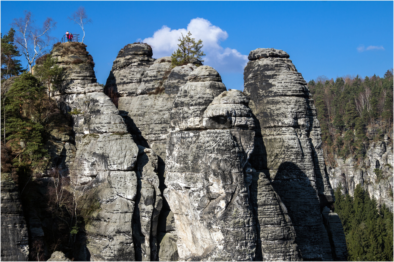 Bastei, auf die rote Jacke habe ich gewartet