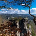 Bastei, Blick nach Rathen elbaufwärts ...