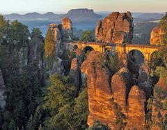 Bastei in der Sächsischen Schweiz mit Tiefblick