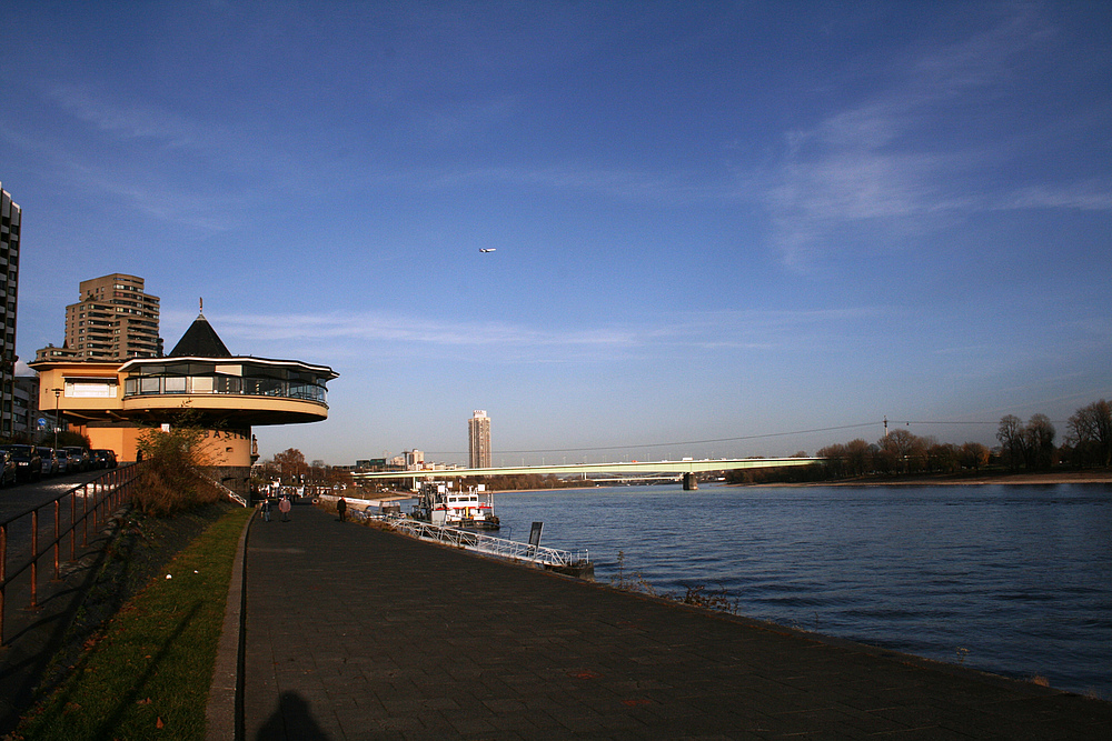 Bastei und Zoobrücke in der Nachmittagssonne (2) (29.11.2011)