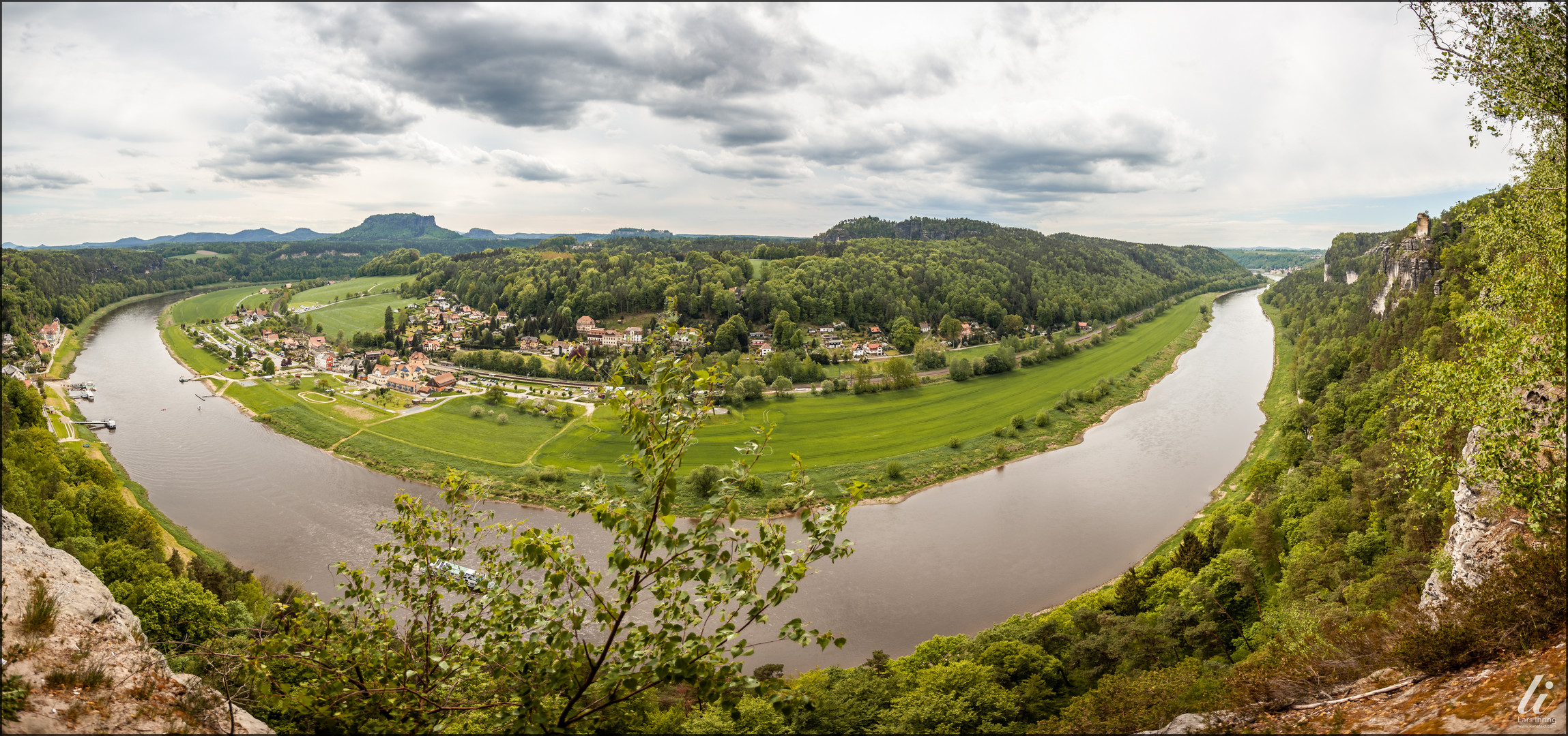 Basteiaussicht mit Elbe