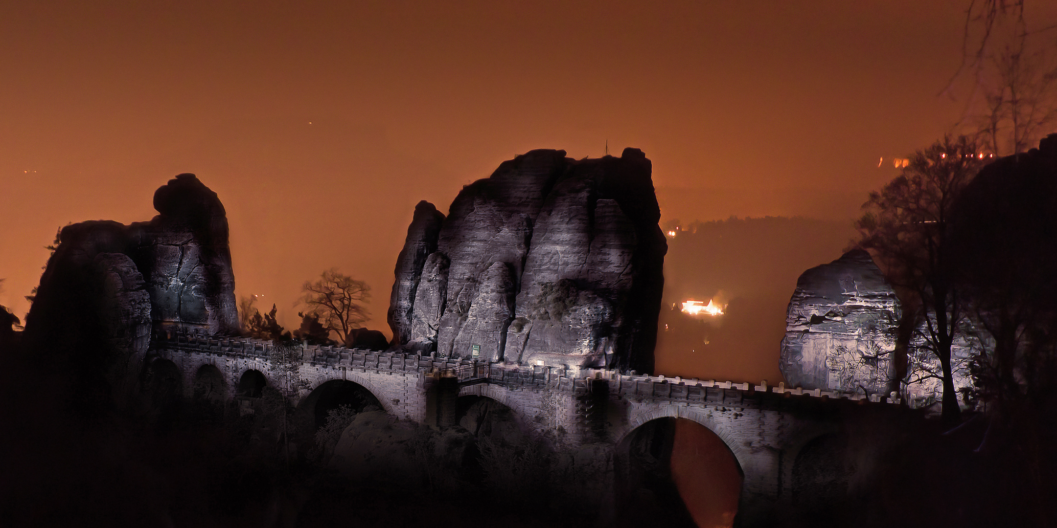 Basteibrücke bei Nacht