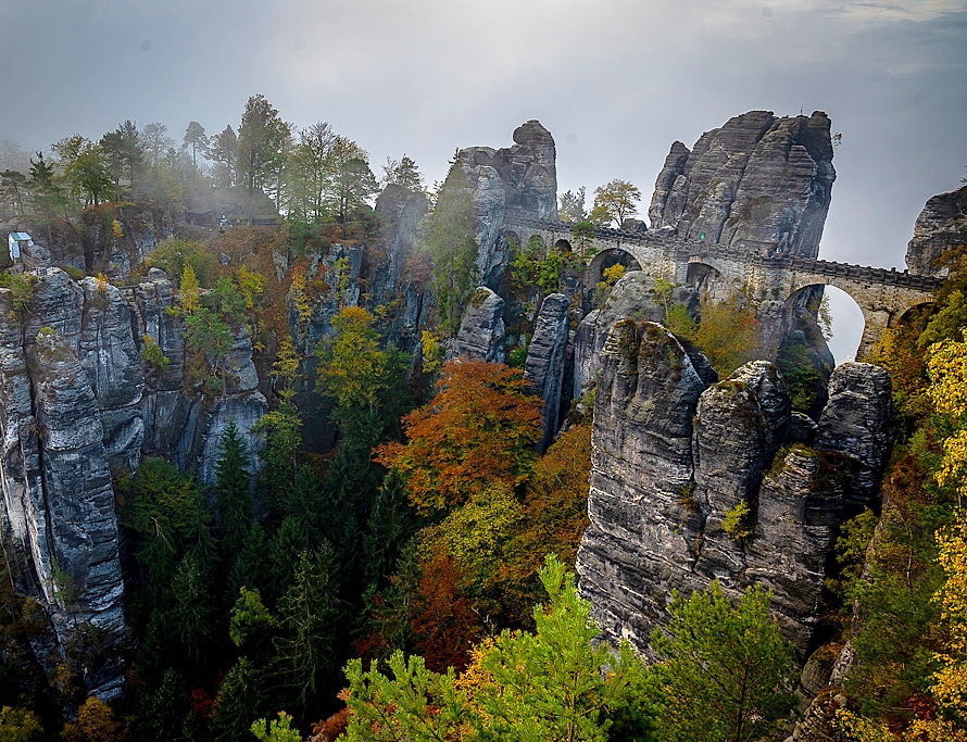 Basteibrücke im Herbst