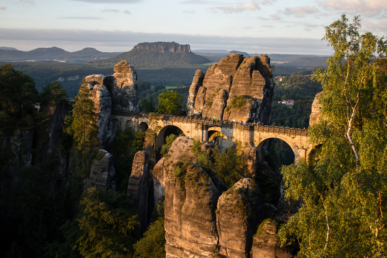 Basteibrücke im Sonnenaufgang