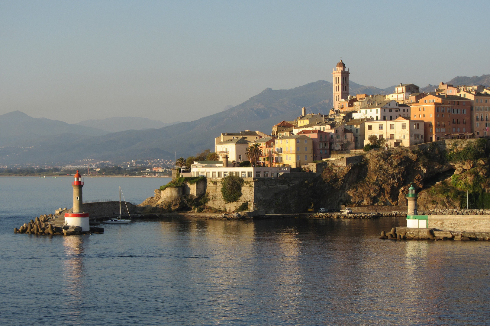 Bastia am Morgen