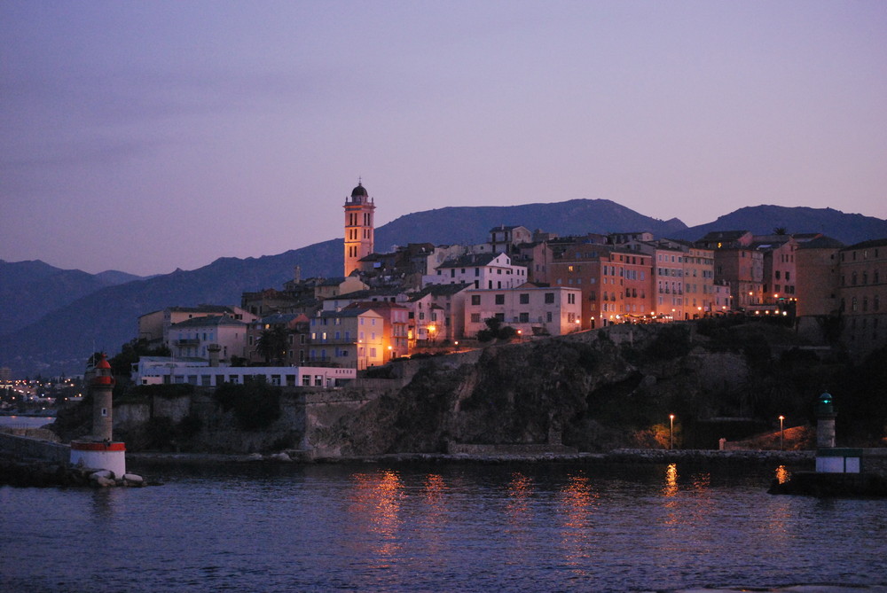 Bastia ( Korsika ) in der Abendstimmung